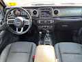 2022 Jeep Gladiator 4WD Overland