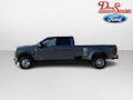 2027 Ford Super Duty F-350 DRW LARIAT