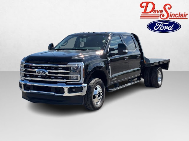 2025 Ford Super Duty F-350 DRW LARIAT