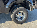 2027 Ford Super Duty F-350 DRW LARIAT