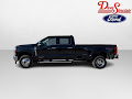 2027 Ford Super Duty F-350 DRW LARIAT