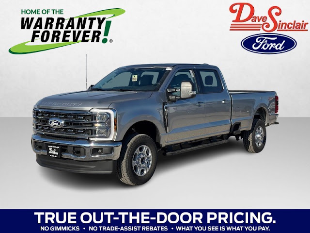 2027 Ford Super Duty F-350 SRW XLT